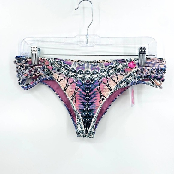 NWT RAISINS Pink Black Hipster Cheeky Fit Macrame Swim Bikini Bottoms Medium - Picture 1 of 7